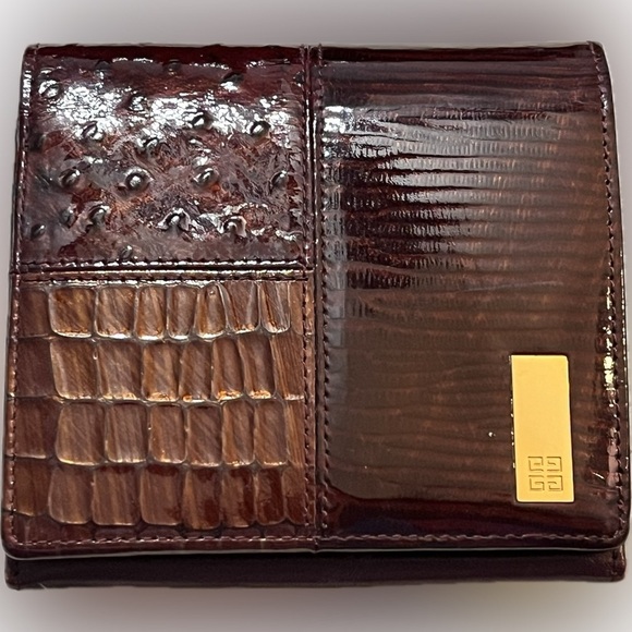 Givenchy Leather bifold wallet vintage - Picture 1 of 12